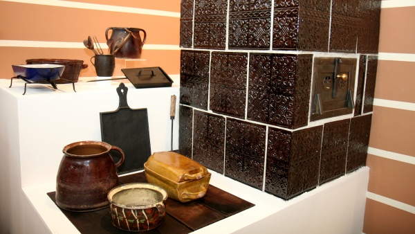 foto: tradiční pec na výstavě Krmě-jídlo-žrádlo v Národopisném muzeu - Musaionu