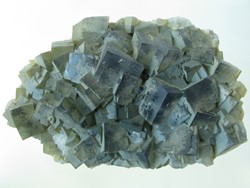 Fluorit z oblasti  Westmoreland, Anglie, o rozměrech 11 × 7 cm získalo Národní muzeum od F. W. Cassirera v roce 1937 (zdroj: Národní muzeum)