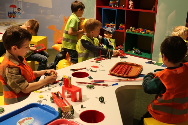 Photo. Children in Retro playroom. Photo: National muzeum