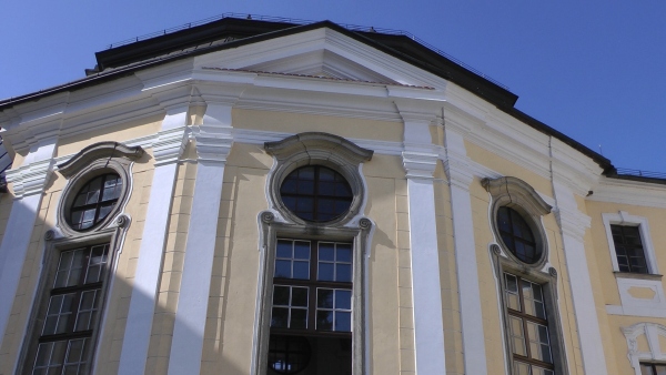 Národní muzeum založilo Muzeum knihy ve Žďáru nad Sázavou v roce 1957 v zámku rodiny Kinských, původně cisterciáckém klášteře ze 13. století